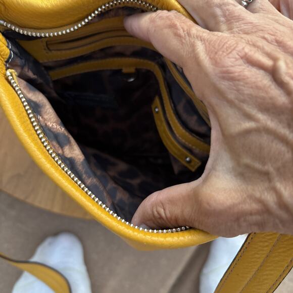 B. Makowsky Yellow Soft Pebbled Leather Crossbody Convertible Strap Bag Purse - Picture 7 of 8